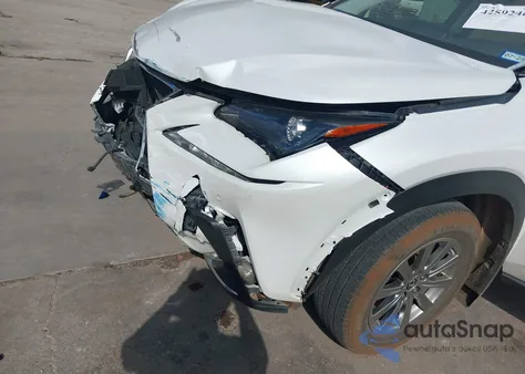 2021 Lexus Nx 300 Base/300 Luxury/300 F Sport z USA, uszkodzony, nr VIN JTJDARBZ6M5032438